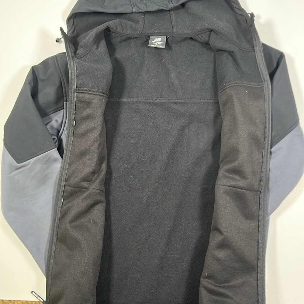 Men’s New Balance Soft Shell jacket - Picture 4 of 5